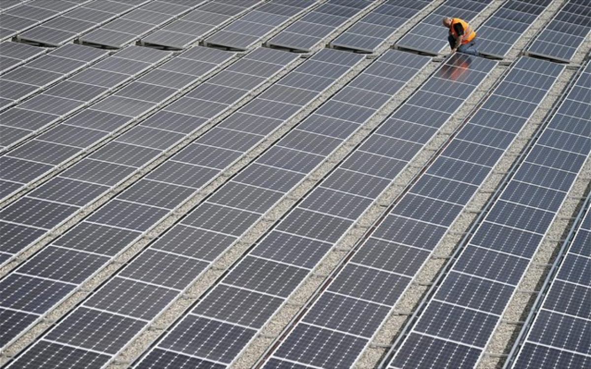 Ινδία: Ρεκόρ εγκατάστασης νέων φωτοβολταϊκών μονάδων σε οροφές