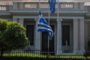 Γιάννης Τριήρης: Το Μαξίμου και οι άλλοι