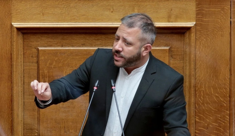 Μεϊκόπουλος-Σκυλακάκης στη Βουλή για τις ανεμογεννήτριες στο Μαυροβούνι: Αδιαφορεί για τις επιπτώσεις ο Υπουργός. Αδειοδοτεί κανονικά το έργο