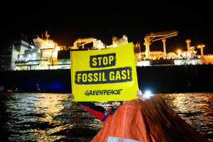 Greenpeace: Ασύμφορες και αχρείαστες για τη χώρα οι επενδύσεις σε ορυκτό αέριο