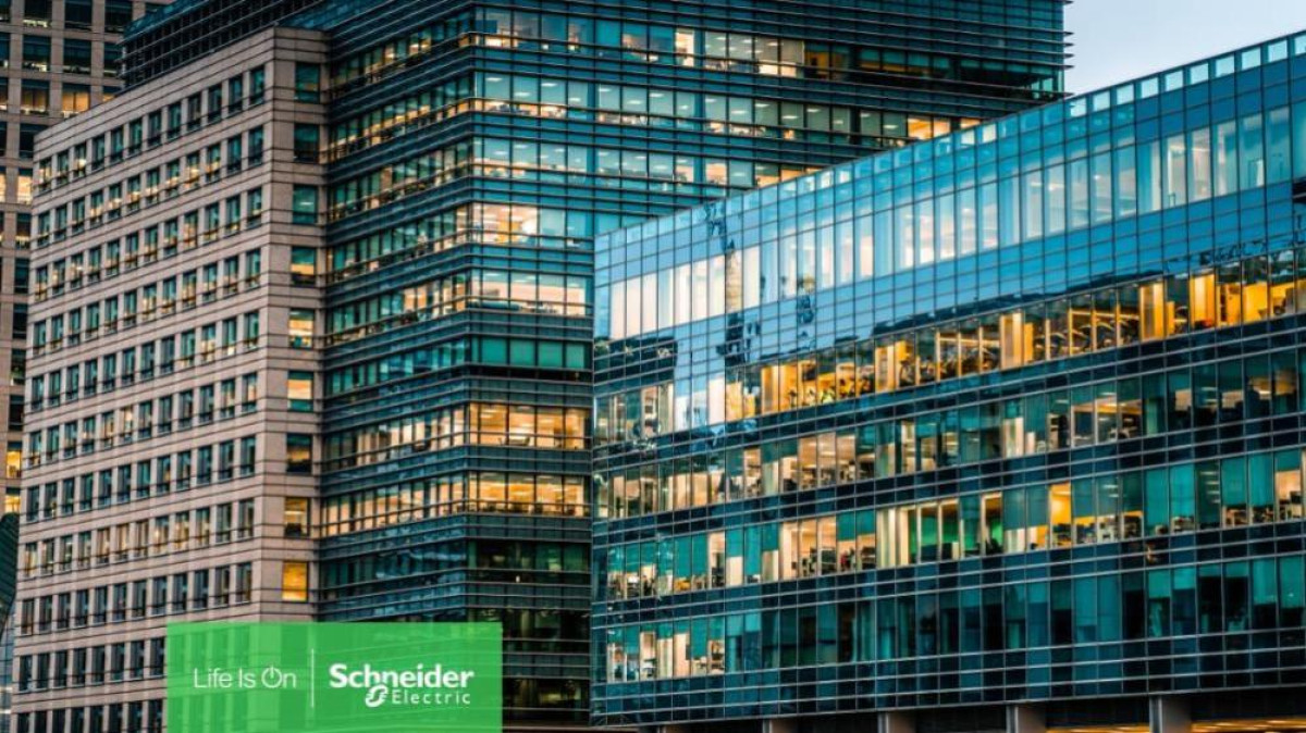 Schneider Electric: Πάνω από 100 χρόνια καινοτομίας στην ηλεκτρική προστασία και τη διαχείριση ενέργειας