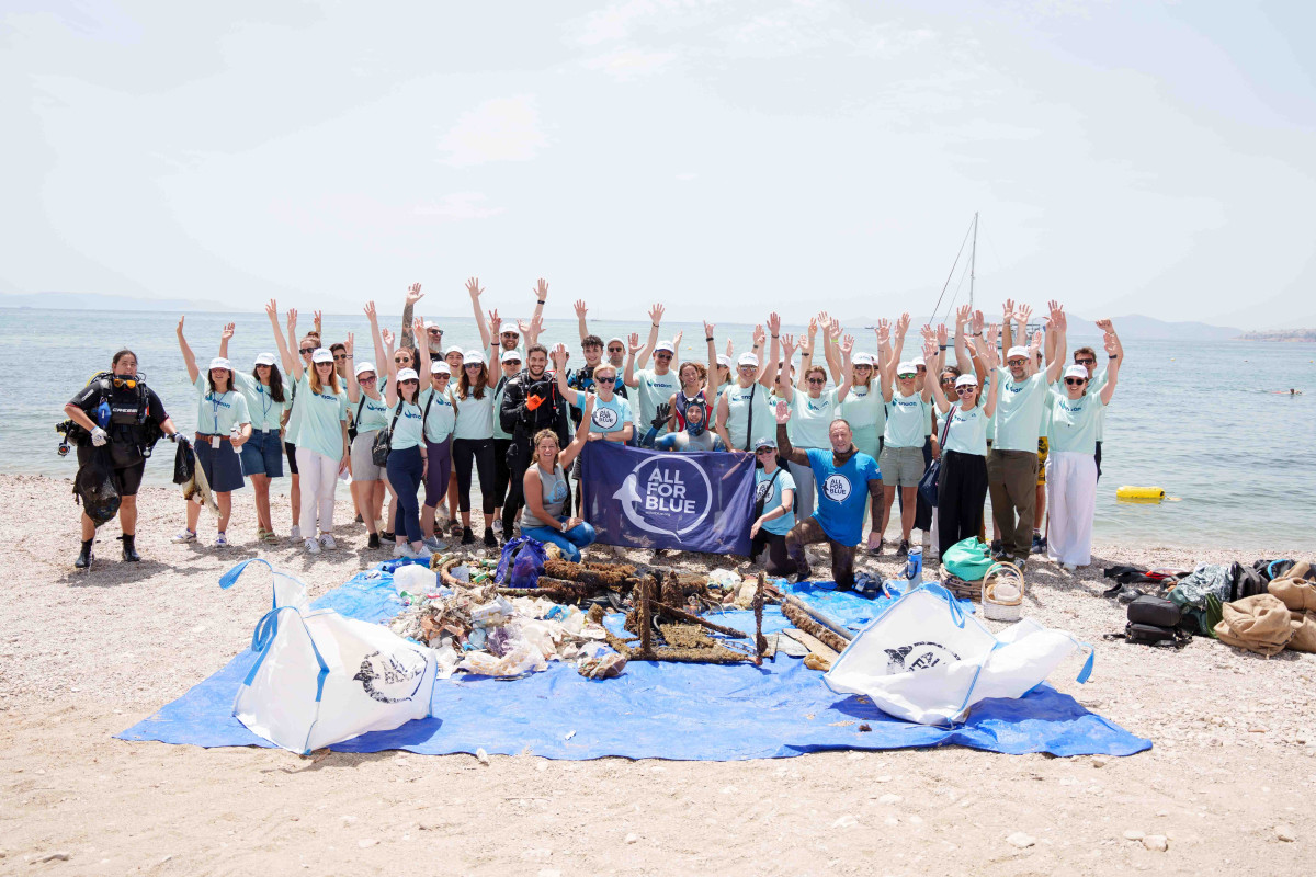 Enaon: Γιόρτασε την Παγκόσμια Ημέρα Περιβάλλοντος με εθελοντική δράση καθαρισμού της παραλίας Εδέμ του Παλαιού Φαλήρου