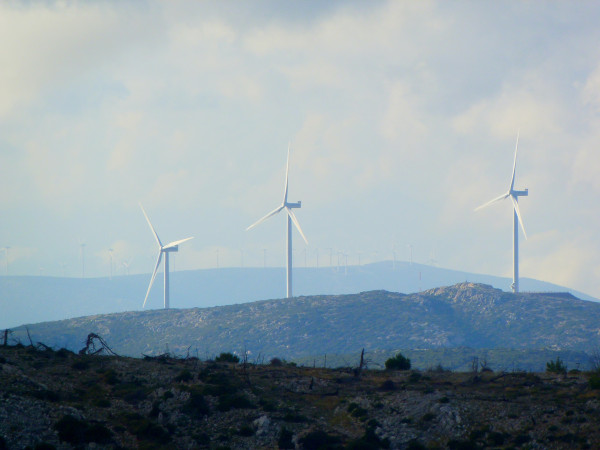 Η Attica Bank σε συνεργασία με την Deutsche Bank χρηματοδοτεί την Jasper Wind Α.Ε. για την κατασκευή 3 αιολικών πάρκων στη Λακωνία